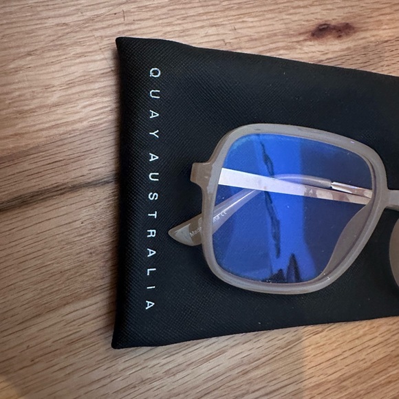 Quay Australia Clear Frame Sunglasses with Blue Lenses - Picture 2 of 2